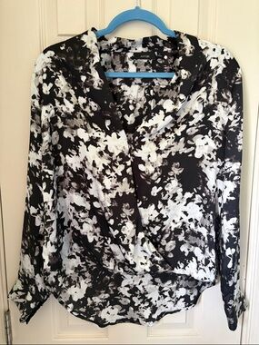 Apt. 9 Black & White Floral Faux-Wrap Blouse